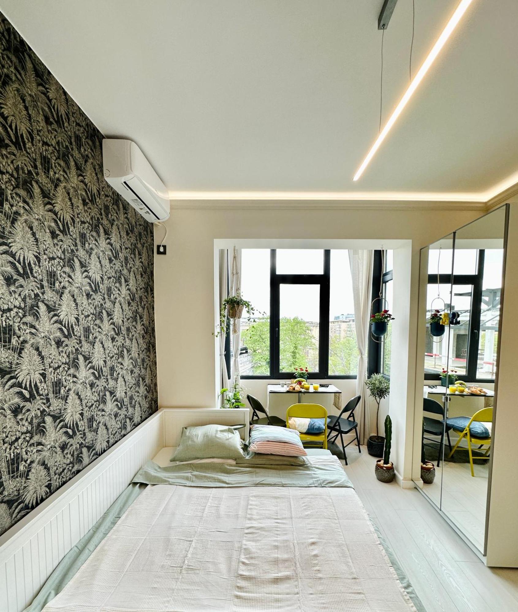 Harmony Studio - Elegant Escape Near Ateneu Bukares Bagian luar foto